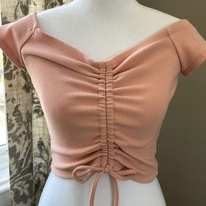 Adjustable scrunch top